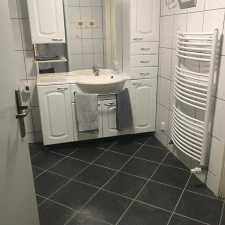 Ferien-Monteur-Wohnung Am Bach Im Gruenen Mit 3 Schlafzimmer Hemer Extérieur photo