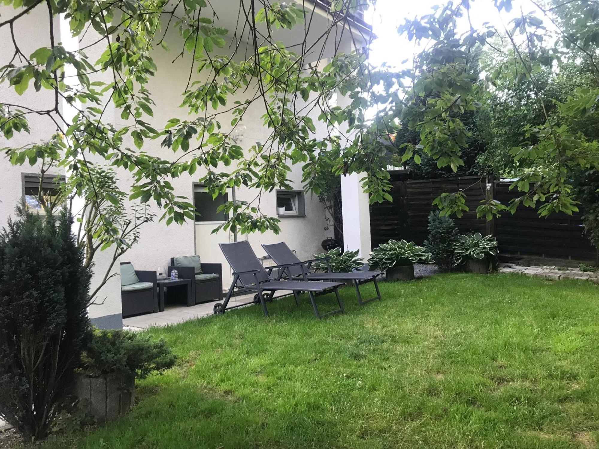 Ferien-monteur-wohnung Am Bach Im Gruenen Mit 3 Schlafzimmer Hemer