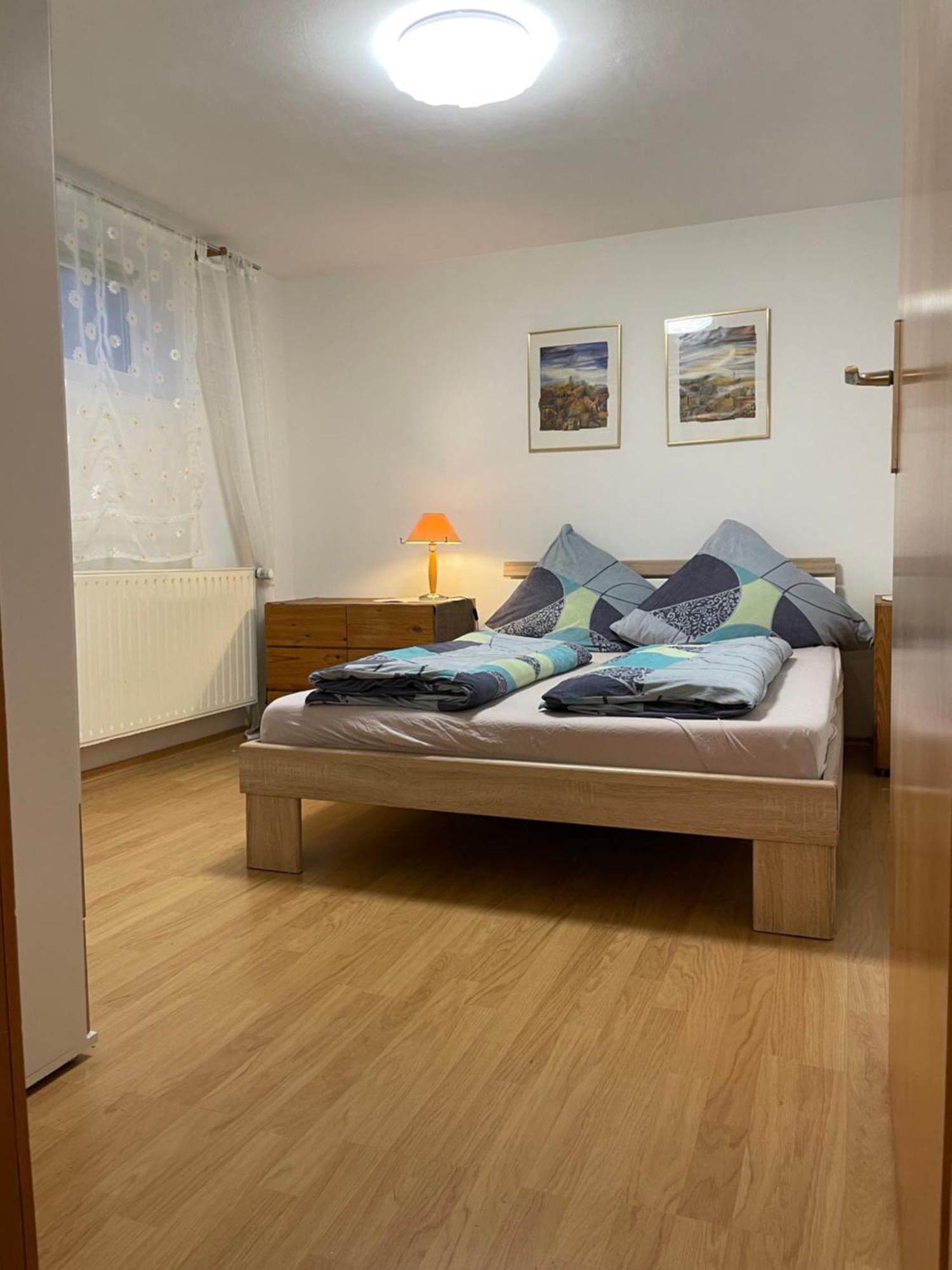 Ferien-monteur-wohnung Am Bach Im Gruenen Mit 3 Schlafzimmer Appartement